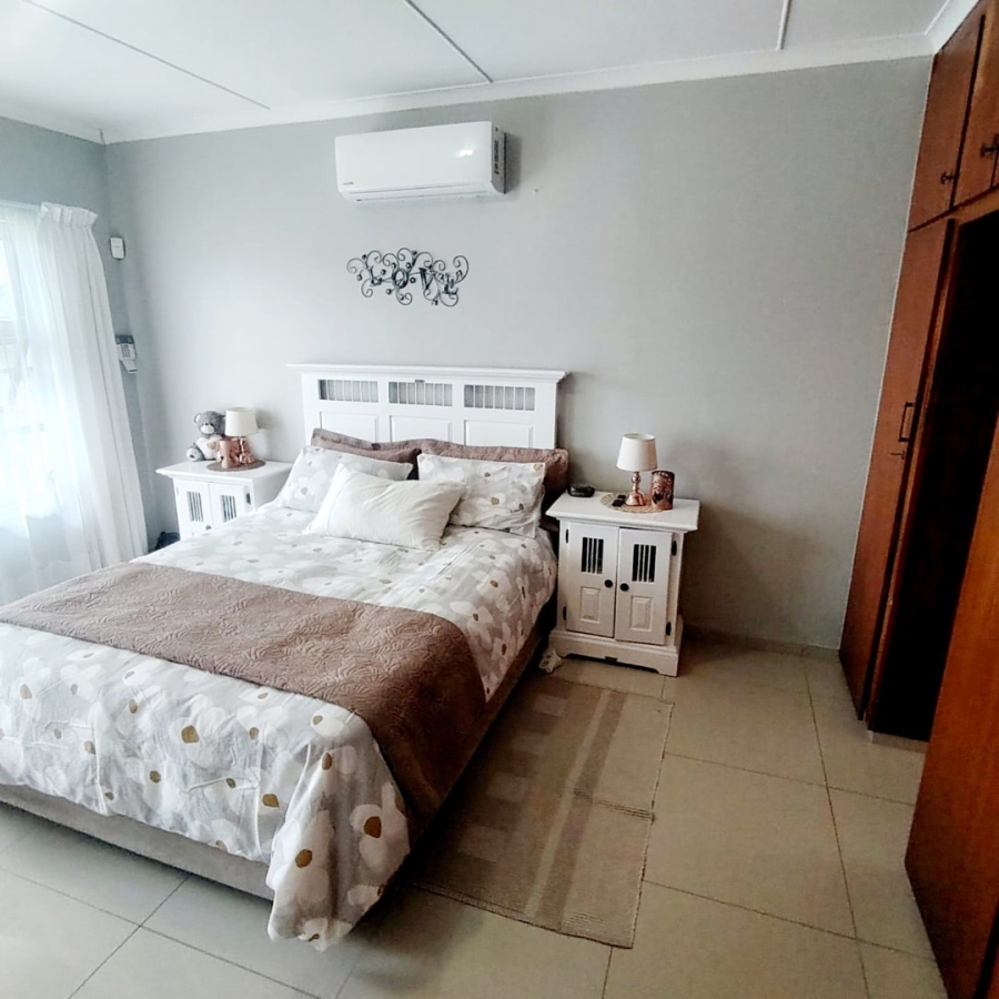 3 Bedroom Property for Sale in Beacon Bay Eastern Cape